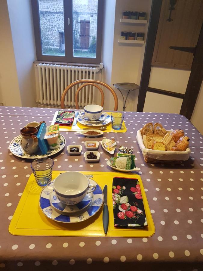 Les Forges De Planechaud Bed & Breakfast Saint-Sornin-Leulac ภายนอก รูปภาพ